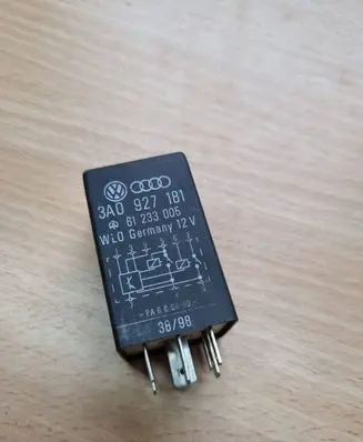Volkswagen Golf IV Other relay 3A0927181 61233005