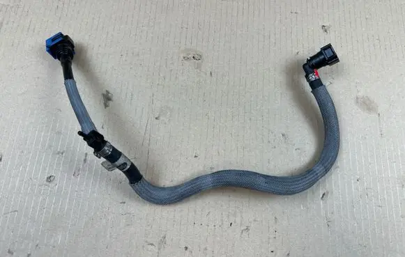 Jaguar F-Pace Fuel line pipe G4D39B337AD