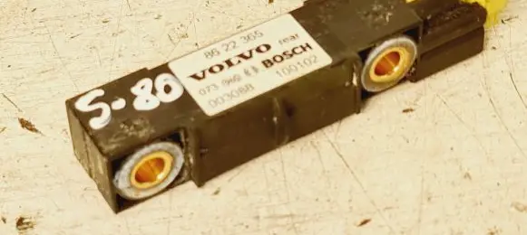 Volvo S80 Airbag deployment crash/impact sensor 8622365 003088 100102