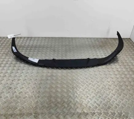 Front bumper lip