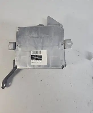 Toyota Prius (NHW20) Engine control unit/module 8966147110 2751001633
