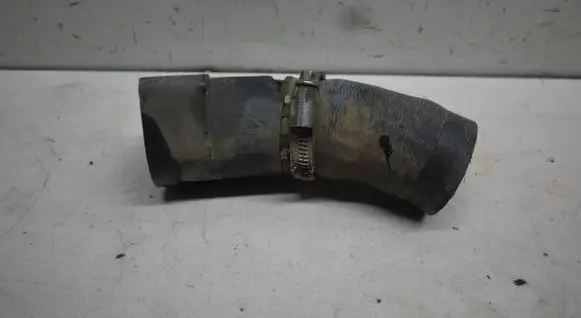 Volkswagen Tiguan Turbo air intake inlet pipe/hose 03L131111R