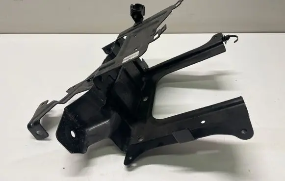 Volkswagen PASSAT B8 Other engine bay part