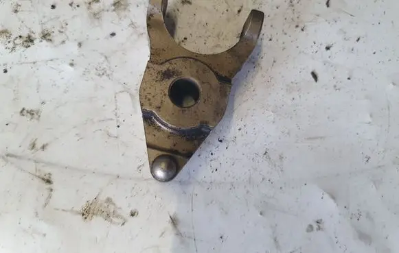 Toyota Avensis T250 Fuel Injector clamp holder NOCODE