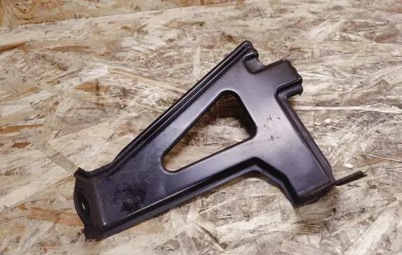 Mercedes-Benz S W220 Pneumatic air compressor holding bracket 