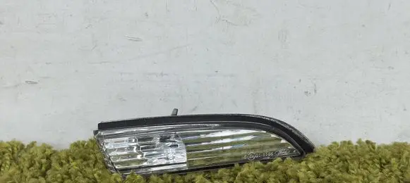 Ford Fiesta Mirror indicator light 8a61-13b382-a