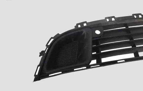 Citroen C5 Front bumper lower grill 9681052677