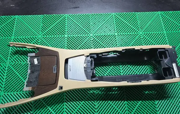 BMW 7 E65 E66 Center console 51168223326