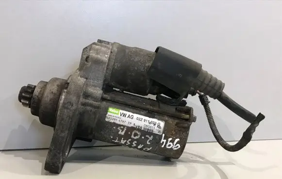 Volkswagen PASSAT B6 Starter motor 02Z911023G 0212054797