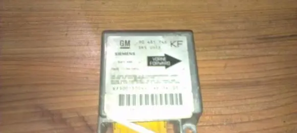 Opel Tigra A Airbag control unit/module 90481746KF 5wk4090