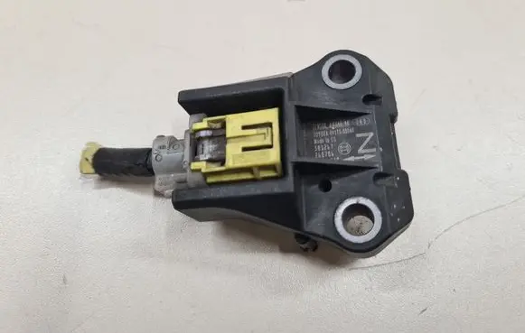 Lexus IS 220D-250-350 Airbag deployment crash/impact sensor 8917353040
