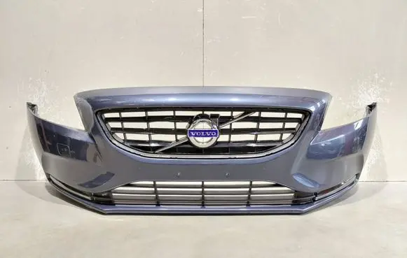 Volvo V40 Front bumper 31283732 31290578 31290579