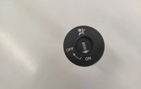 Nissan Note (E11) Passenger airbag on/off switch 21108406143 25595DC600
