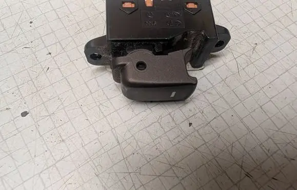 Hyundai Sonata Electric window control switch