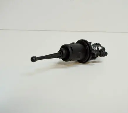 Clutch slave cylinder