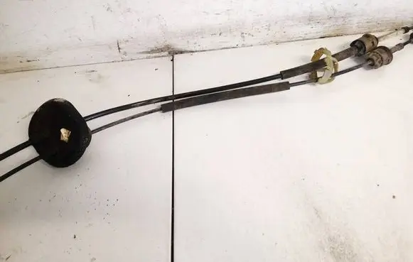 Peugeot 207 Gear shift cable linkage 