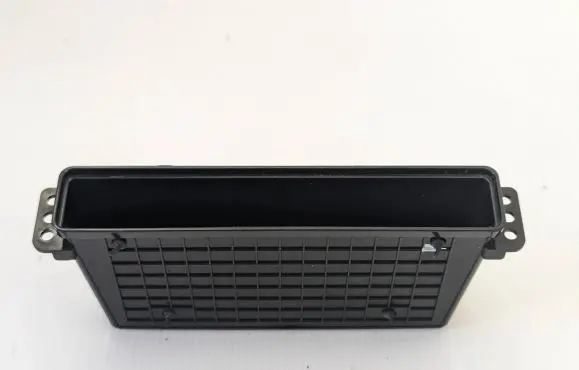 Glove box