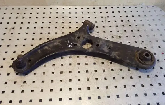 KIA Rio Front lower control arm/wishbone