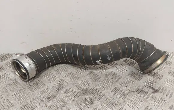 Mercedes-Benz C W204 Intercooler hose/pipe A2045280882