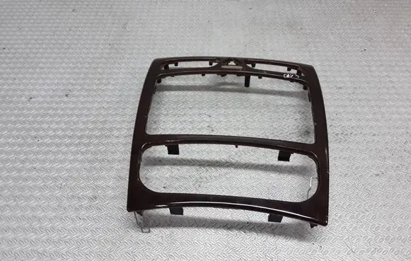 Mercedes-Benz C W203 Radio/GPS head unit trim A2036804639