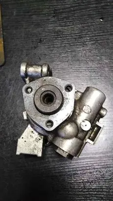 Mercedes-Benz Vito Viano W638 Power steering pump 7692955511