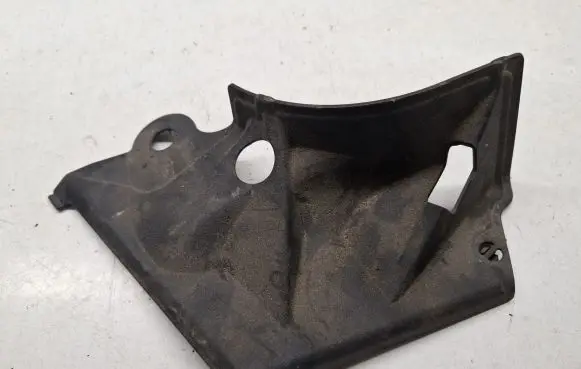 Audi A5 Fender end trim 8W0806584C