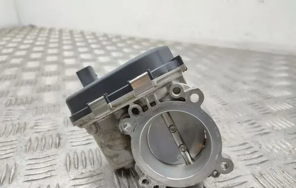 Volkswagen T-Roc Engine shut-off valve 04E133062T