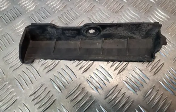 Seat Leon (1P) Front splash guards bracket 1P0821146A