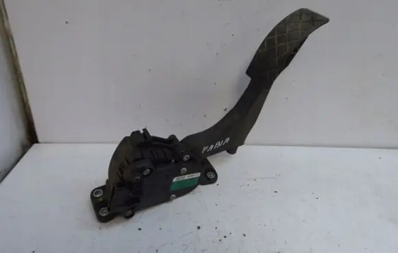 Skoda Fabia Mk1 (6Y) Accelerator throttle pedal 6Q1721503C
