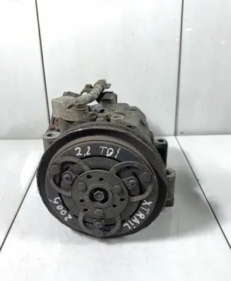 Nissan X-Trail T30 Air conditioning (A/C) compressor (pump) 484007989