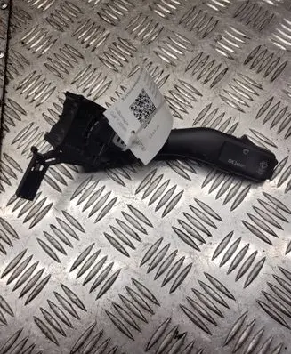 Volkswagen Golf V Wiper control stalk 1K0953519A