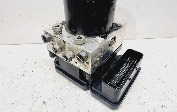 Volvo V40 Cross country ABS Pump 31423315 31423317