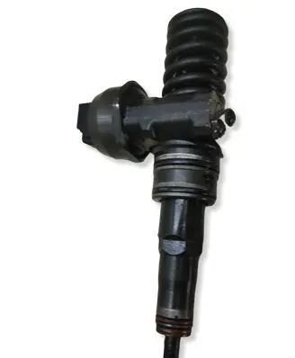 Volkswagen Golf IV Fuel injector 0414720215