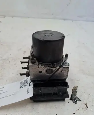 Nissan Primera ABS Pump
