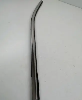 Nissan Qashqai Rubber seal rear door window/glass 
