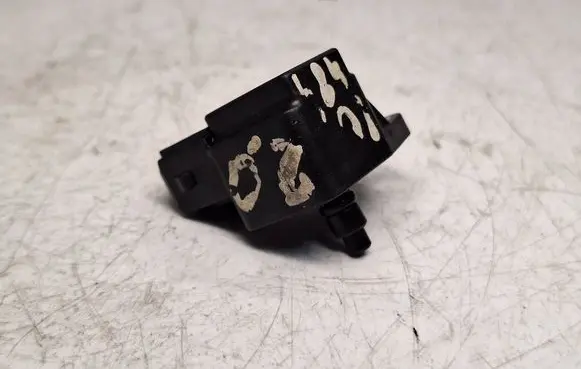 BMW 1 E81 E87 Air pressure sensor 7787142 13617787142
