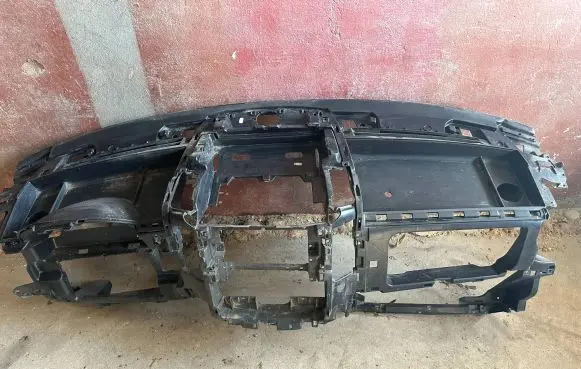 Mercedes-Benz Sprinter W906 Dashboard A9066800006 DN13705
