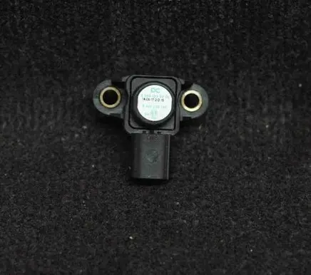 Mercedes-Benz E W212 Air pressure sensor A0061539728