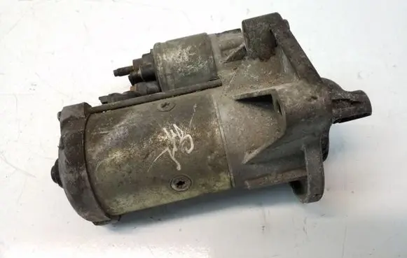 Ford Focus Starter motor AV6N14000GS 31324544