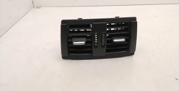 BMW 1 F20 F21 Rear air vent grill 64229207330 16828110