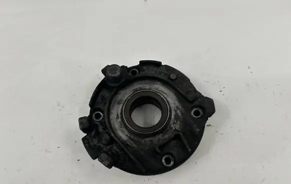 Volvo V70 Oil pump 3077709