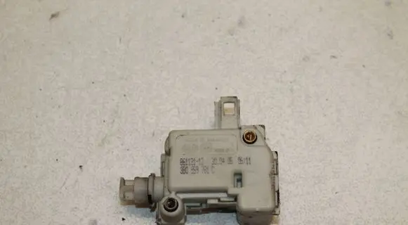 Fuel tank cap lock motor