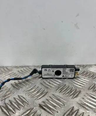 BMW 2 G42 Aerial antenna amplifier 52521336 5A319C6 21889810