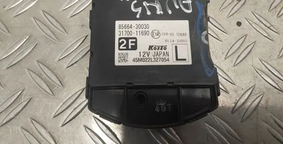 Toyota Auris E180 Headlight level adjustment motor 8566430030 3170011690
