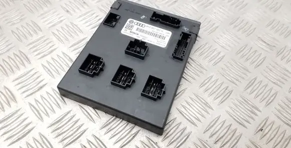 Audi A4 S4 B8 8K Comfort/convenience module 8K0907063N