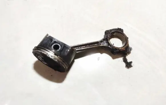 Opel Agila B Piston with connecting rod