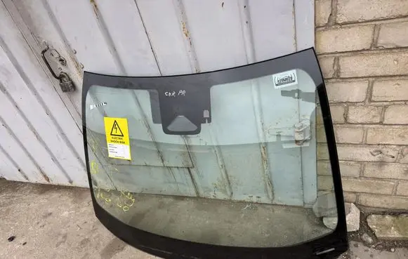 Toyota C-HR II Front windscreen/windshield window 43R010335