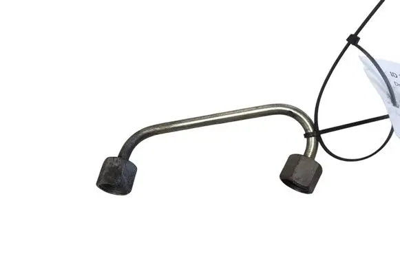 Jaguar XE Fuel injector supply line/pipe 