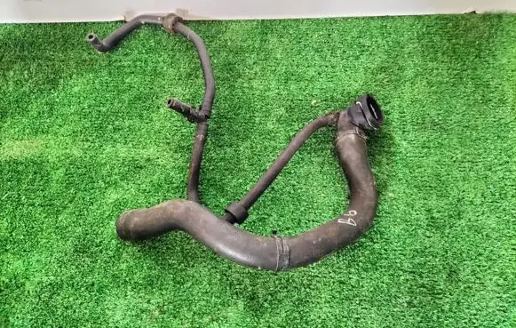 Volkswagen PASSAT B6 Engine coolant pipe/hose 3c0122101bc