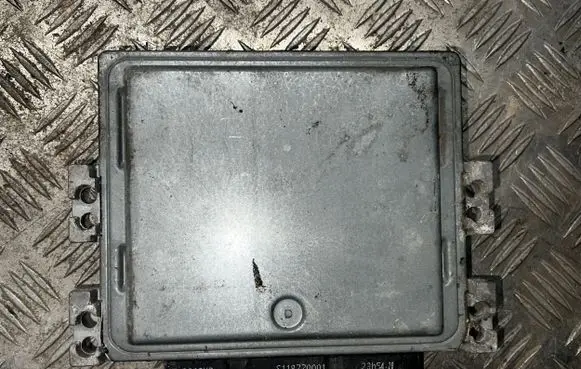 Renault Scenic II - Grand scenic II Engine control unit/module 8200680832 8200755773 S126074106A